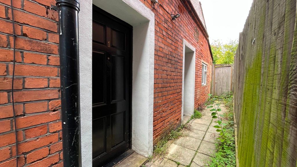 Property photo 2 of 3