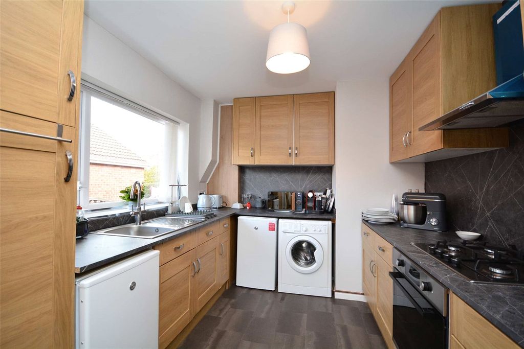 Property photo 3 of 13 Picture No. 16