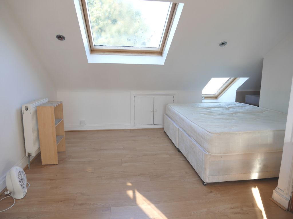 Property photo 1 of 3