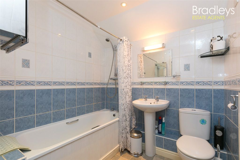 Additional image 11 of 1 bed flat for saleChyandour Cliff, Penzance, Cornwall TR18