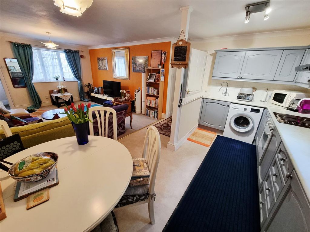 Additional image 6 of 1 bed flat for saleBounsalls Court, Launceston PL15