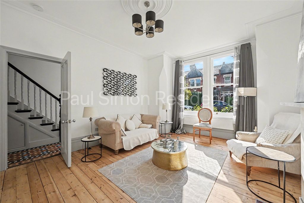 Property photo 1 of 25 Picture No. 08