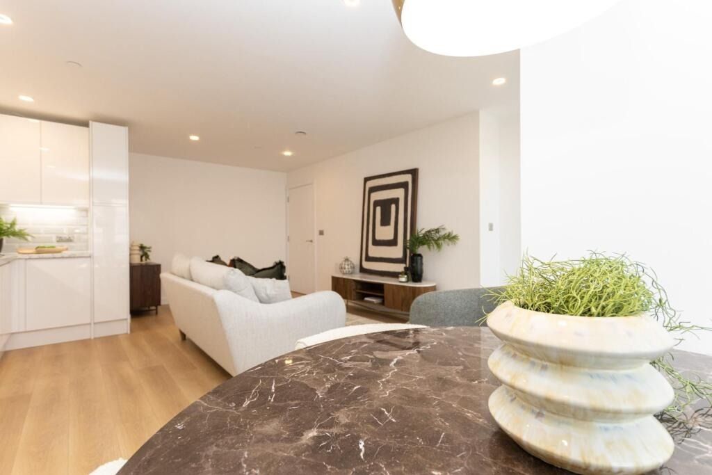 Property photo 3 of 8 4533963