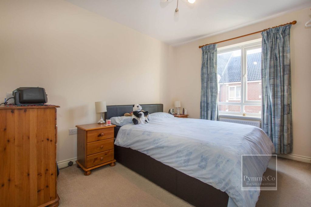 Property photo 3 of 10