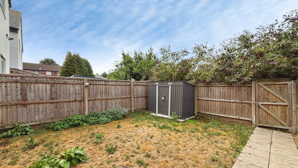 Property photo 2 of 16 Rear Garden