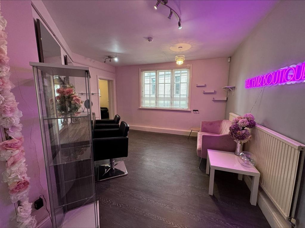 Property photo 3 of 5