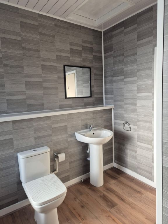 Property photo 2 of 8 Gallery