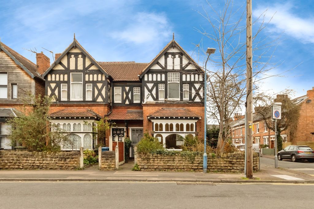 Property photo 1 of 17