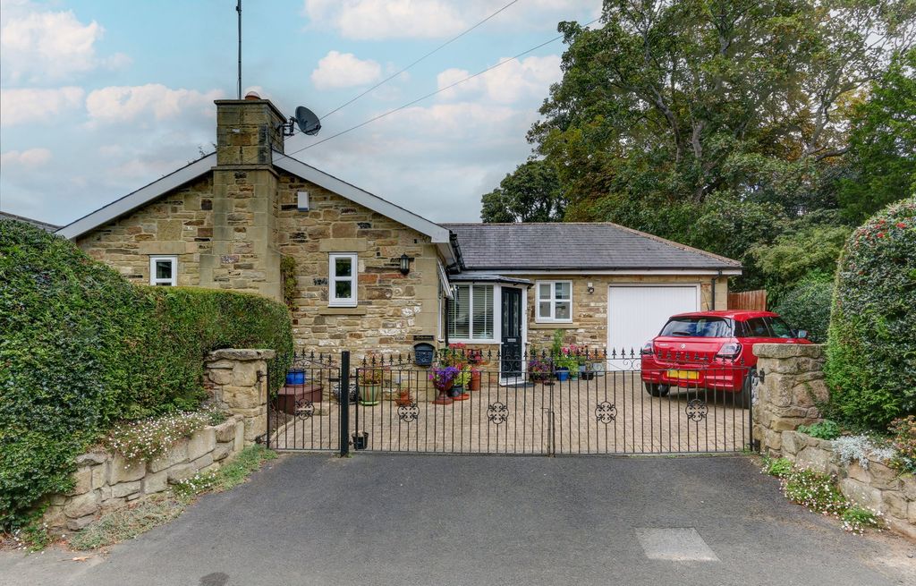Property photo 1 of 23