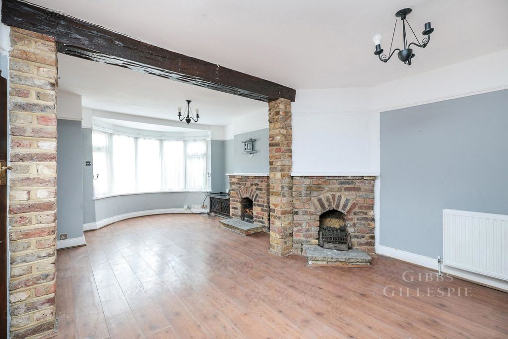 Property photo 2 of 11 Pbox-Img.Jpg