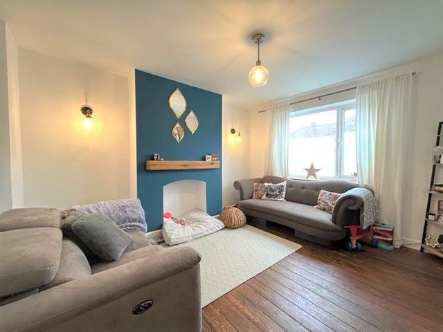 Property photo 2 of 12 Living Room