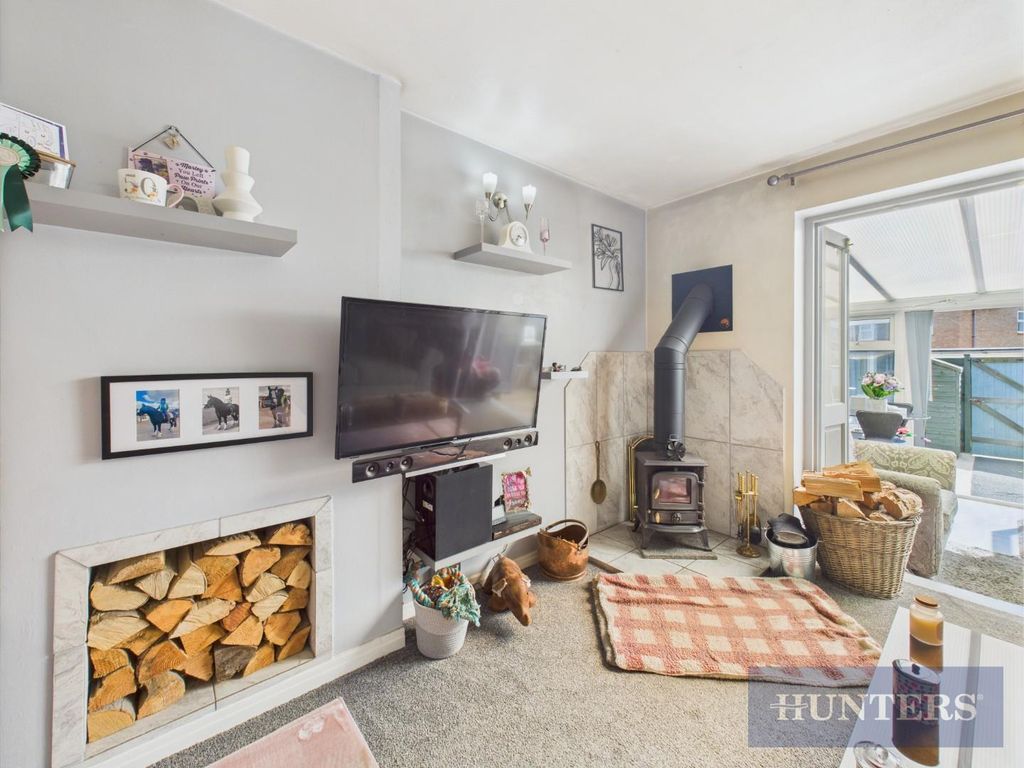 Property photo 3 of 24 Cam05316G0-Pr0180-Still016.Jpg