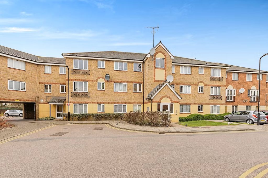 Property photo 1 of 4