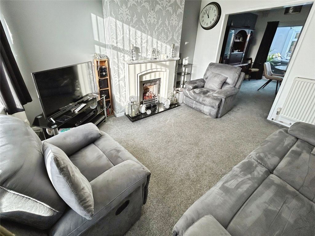 Property photo 3 of 18 Picture No. 14