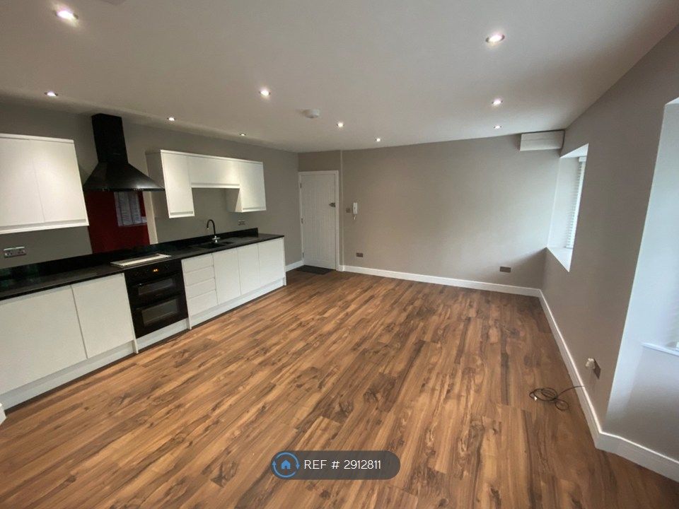 Property photo 2 of 3
