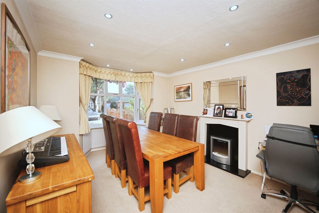 Property photo 3 of 30