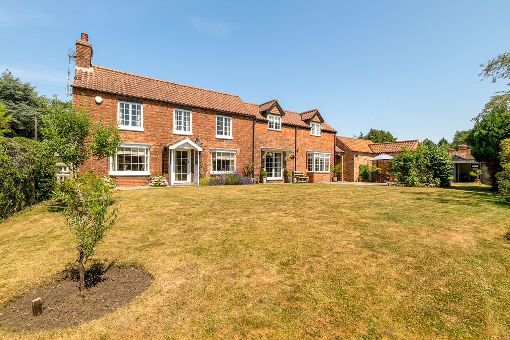 Property photo 1 of 49 1