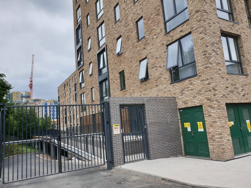 Property photo 3 of 15