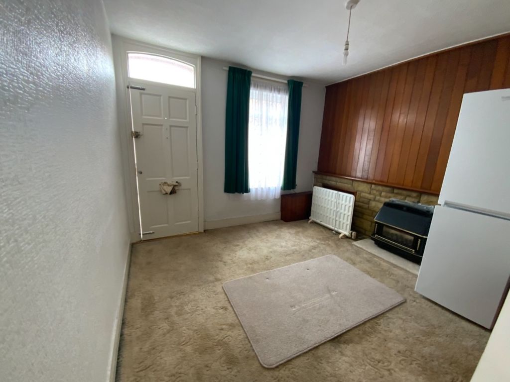 Property photo 3 of 10 2512746