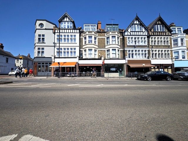 Property photo 1 of 2