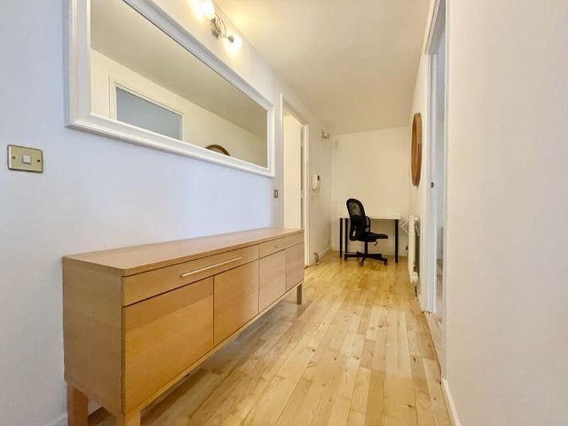 Property photo 3 of 7 4