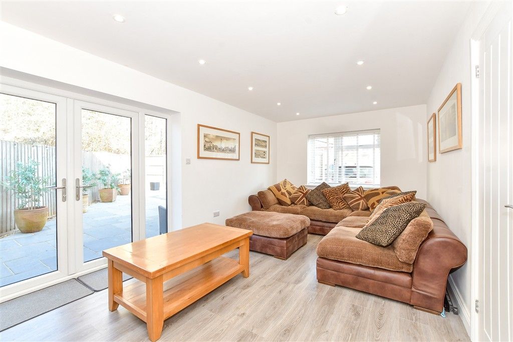 Property photo 1 of 12 Kitchen