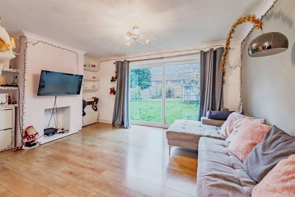 Property photo 3 of 18