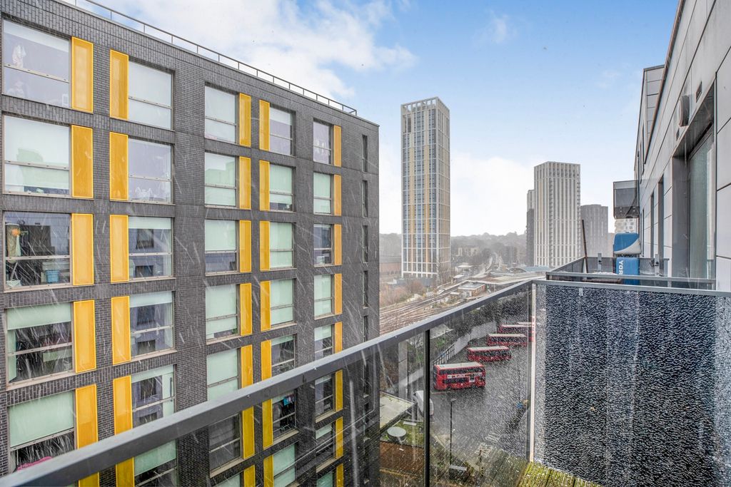 Property photo 2 of 15 Pbox-Img.Jpg