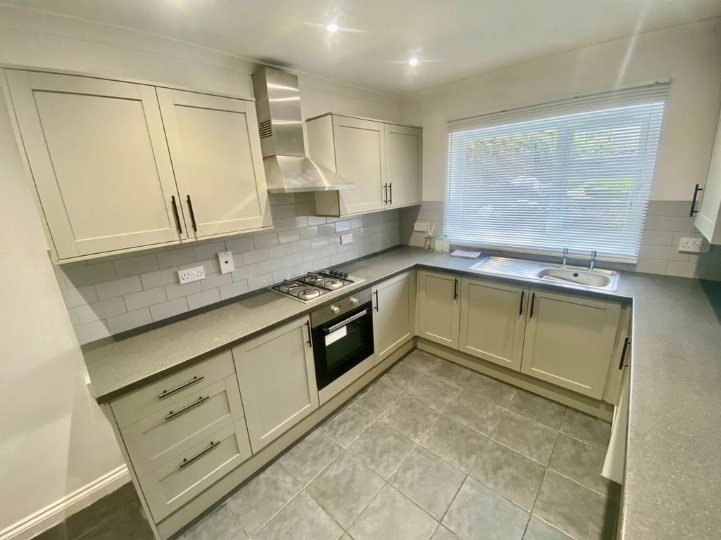 Property photo 1 of 14 Kitchen