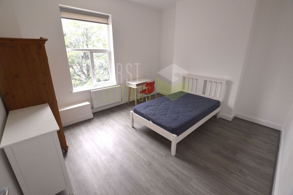 Property photo 1 of 14 Photo 15