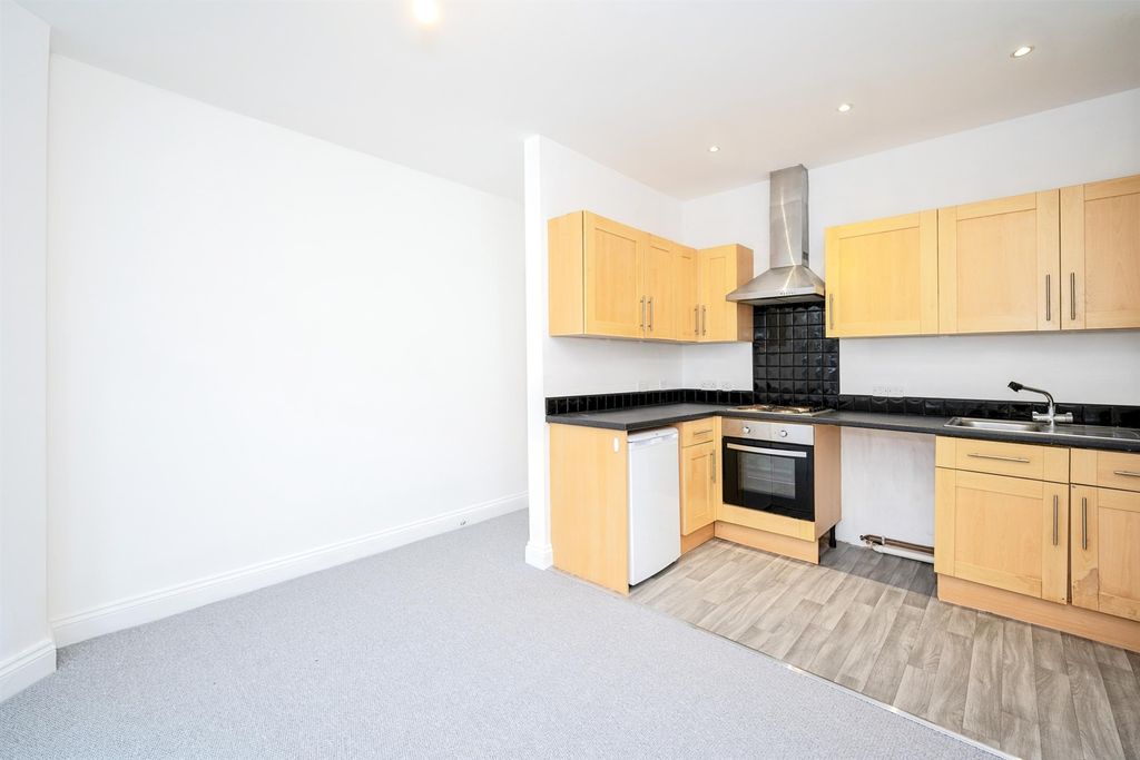 Property photo 3 of 7 Annex