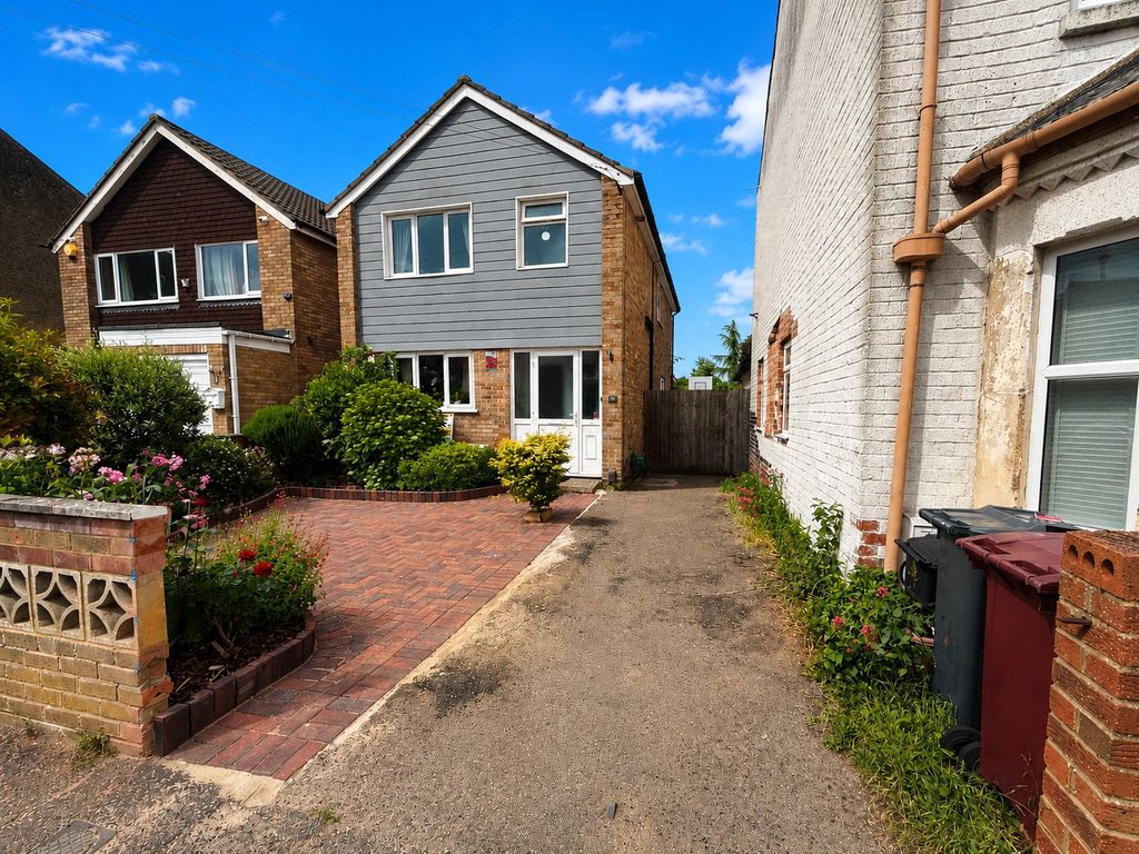 Property photo 1 of 12 Picture No. 26
