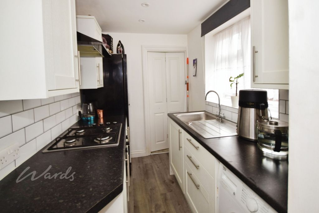 Property photo 2 of 9 Station Kitchen
