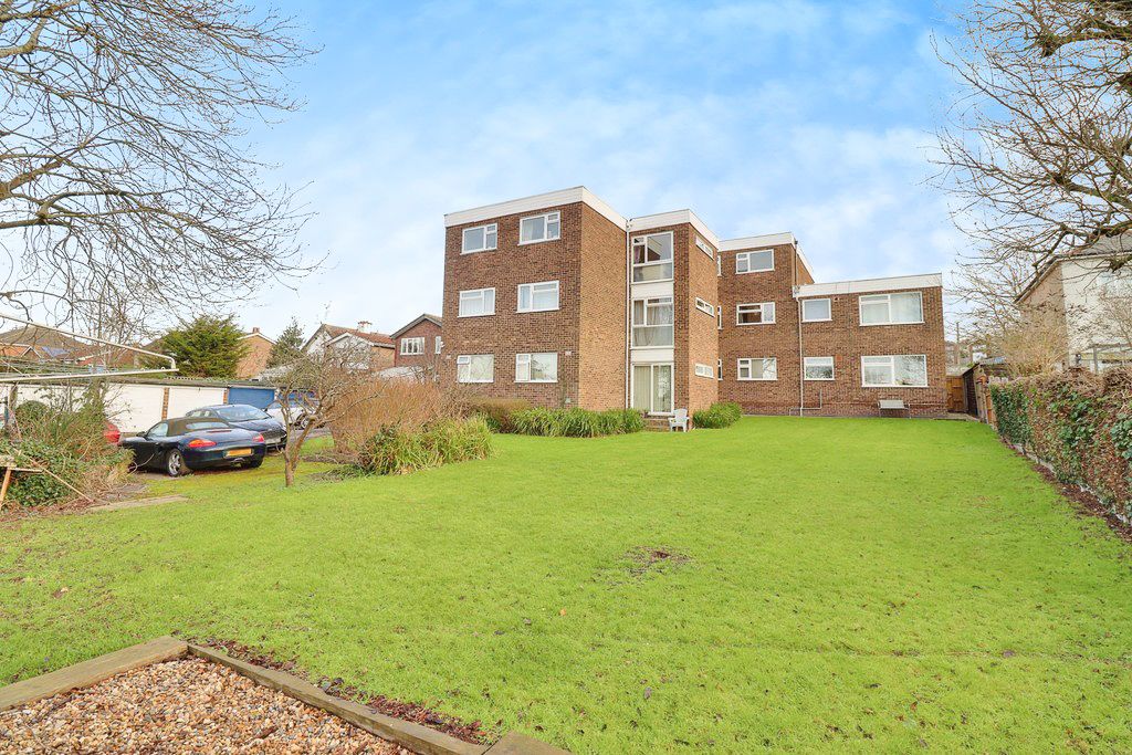 Property photo 3 of 14 Img_383803_15_Large