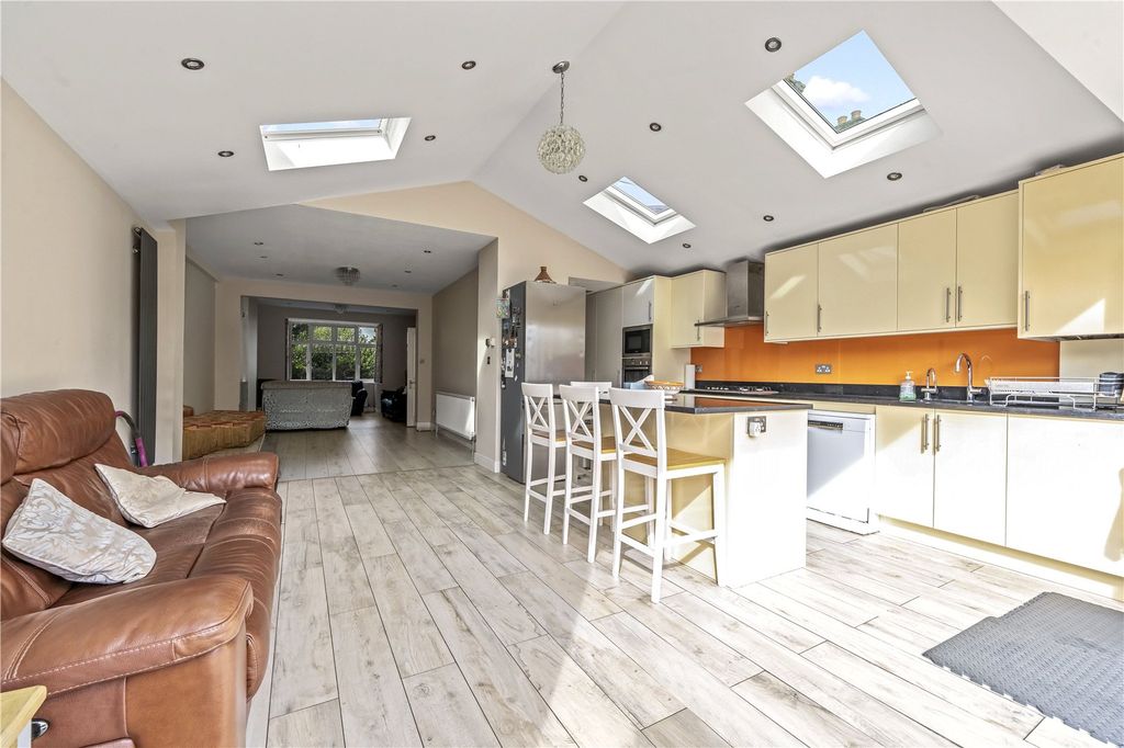 Property photo 2 of 14 Picture No. 26