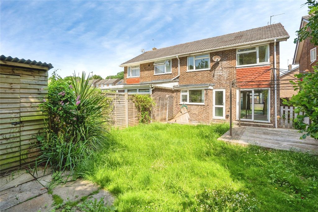 Property photo 2 of 12 Picture No. 33