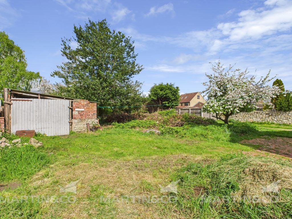 Property photo 3 of 27 Cam02406G0-Pr0448-Still004