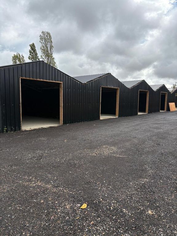 Property photo 1 of 11 External View