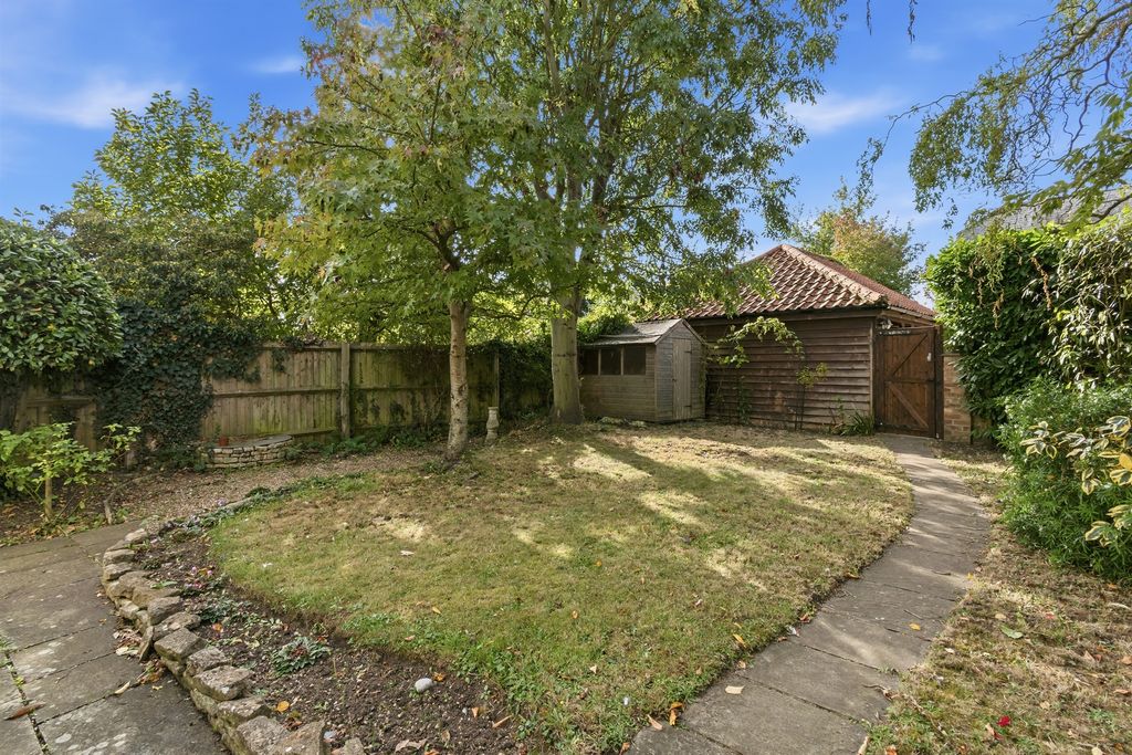 Property photo 3 of 17