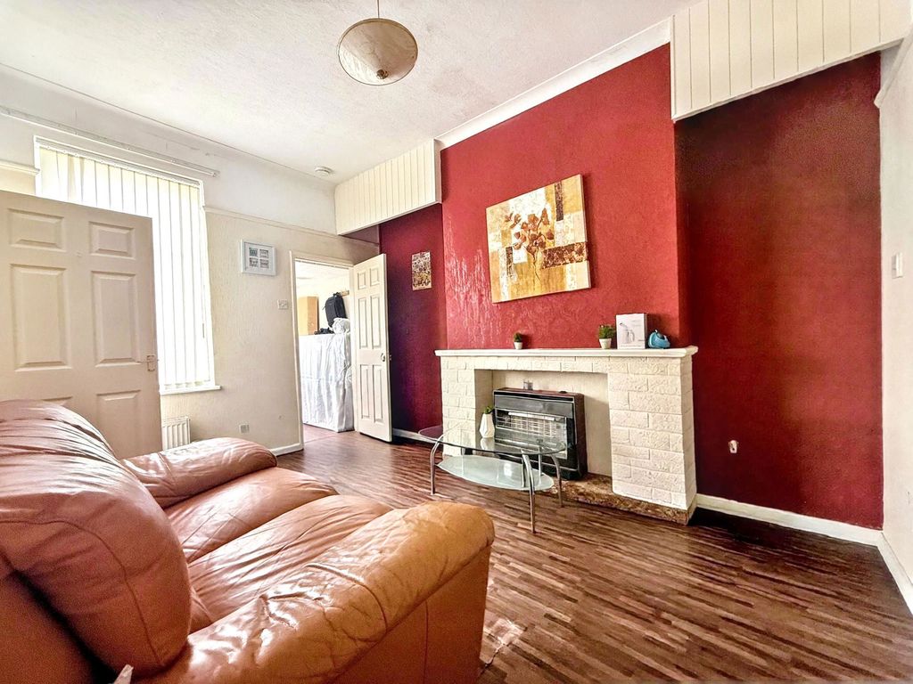 Property photo 3 of 7