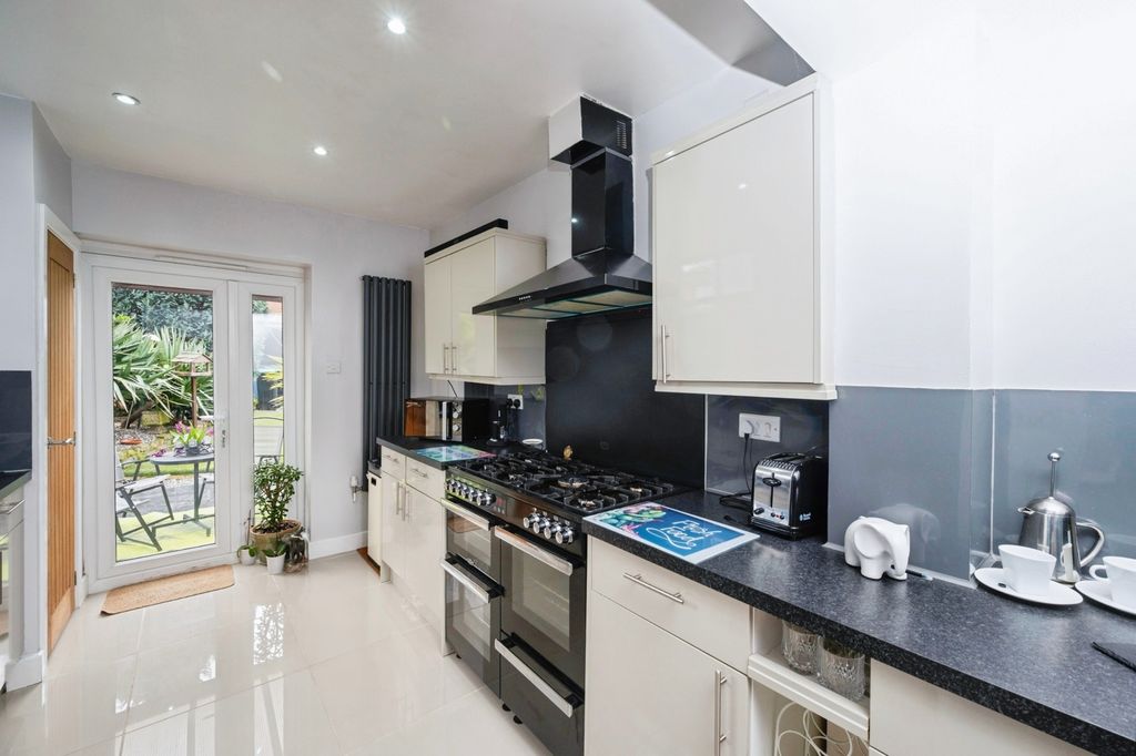Property photo 1 of 20 Pbox-Img.Jpg
