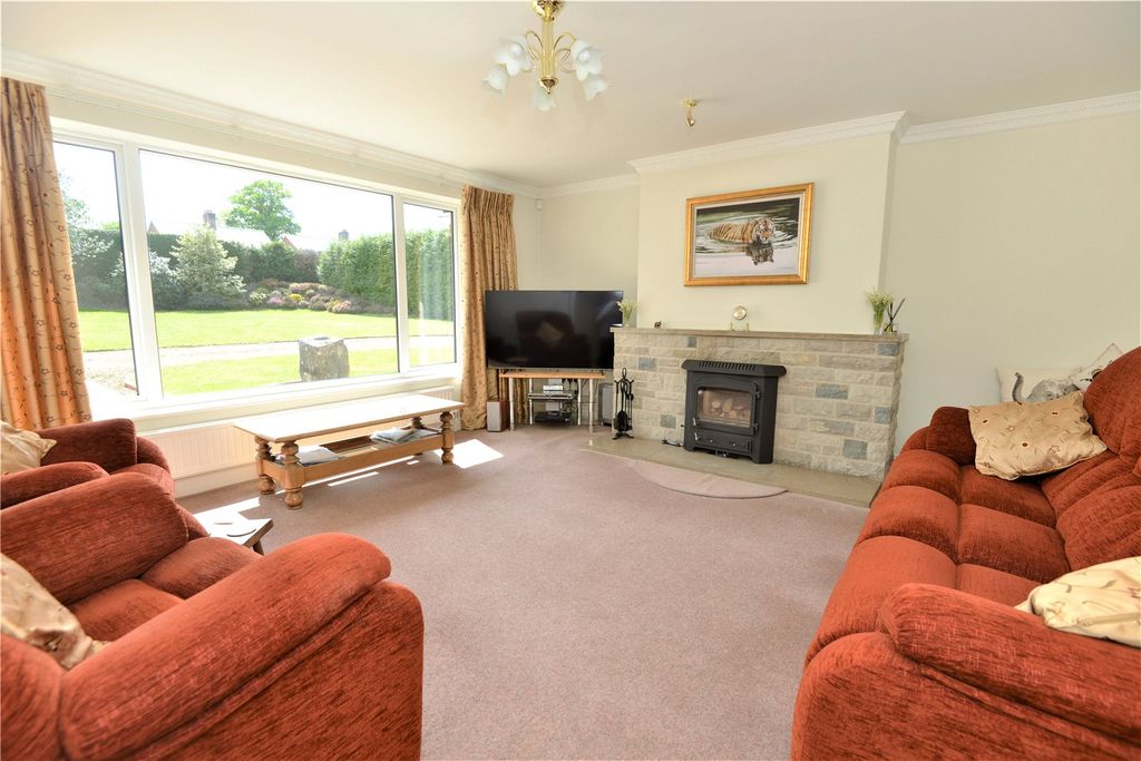 Property photo 3 of 23 Picture No. 19