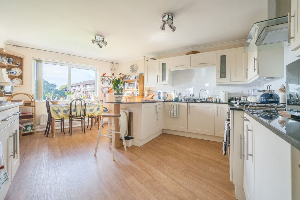 Property photo 2 of 12 Kitchen/Dining Room