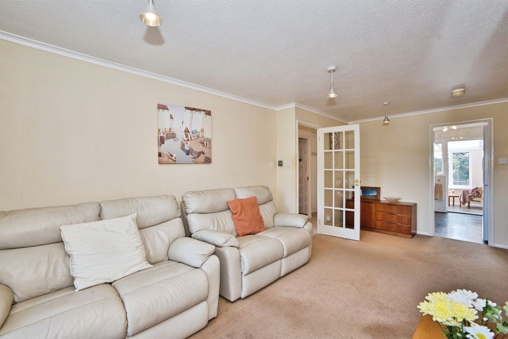 Property photo 3 of 19