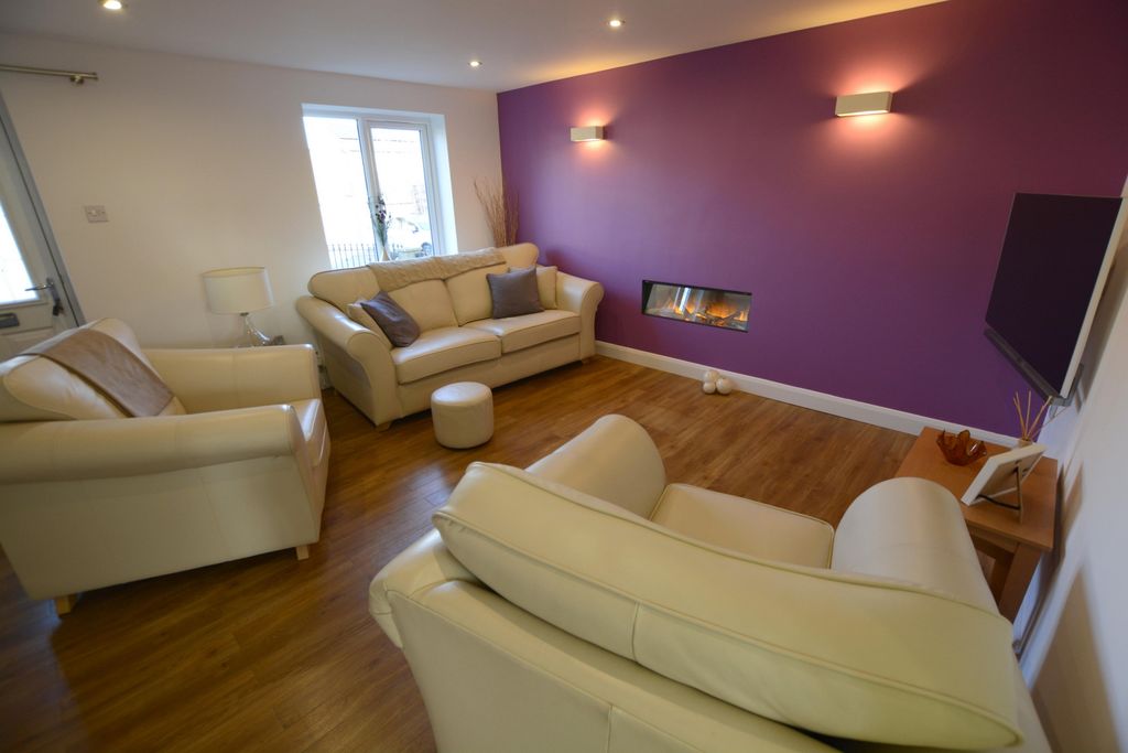 Property photo 2 of 18 Photo 16