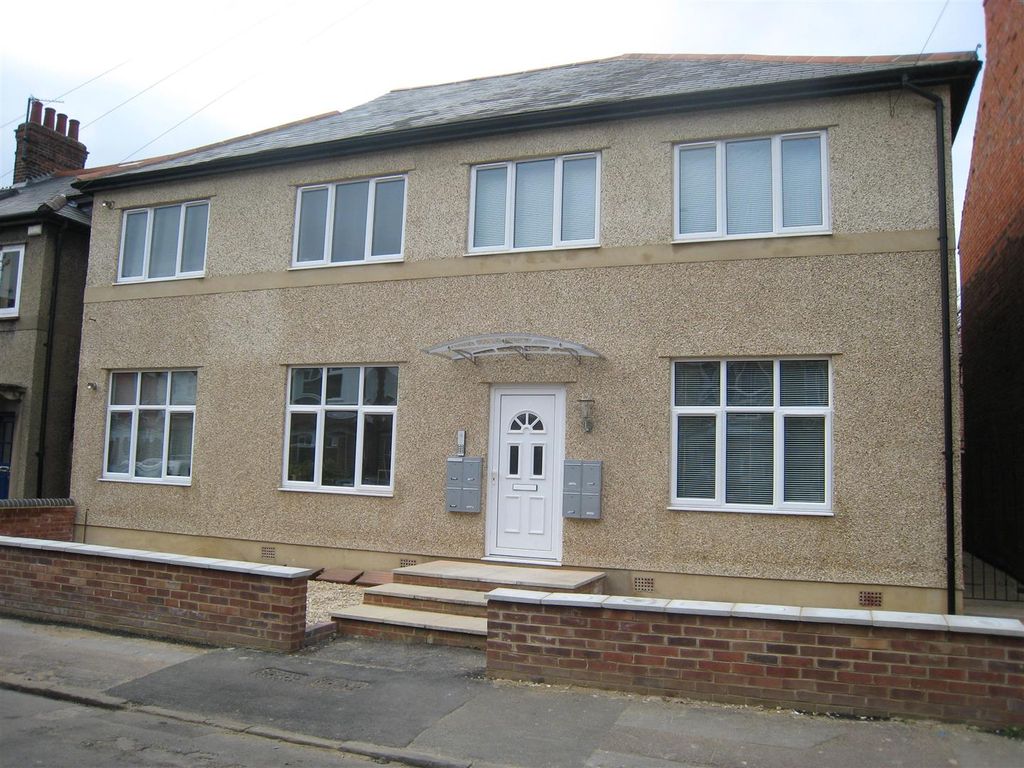 Property photo 1 of 3