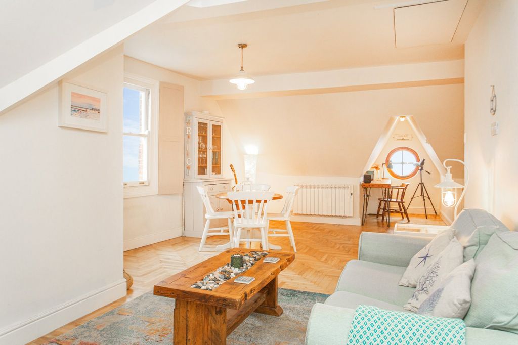 Property photo 2 of 20 Picture 2