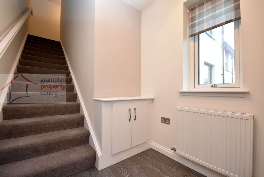 Property photo 2 of 19 Entrance .Jpg