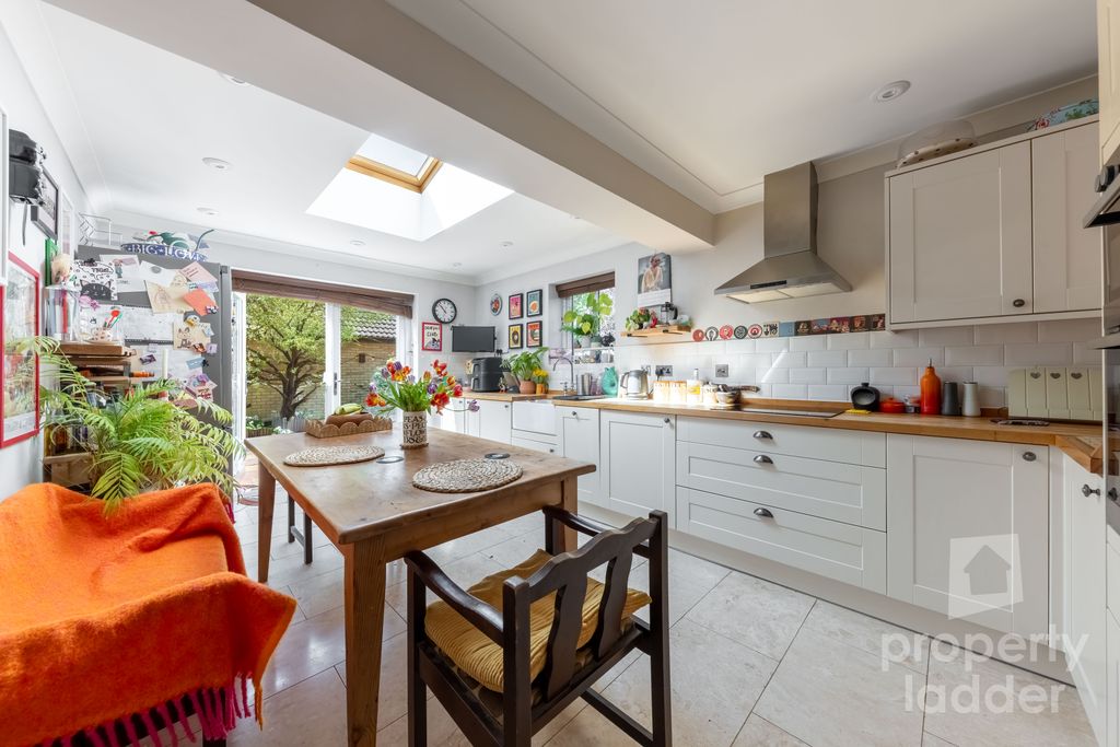 Property photo 1 of 14 Pl-7