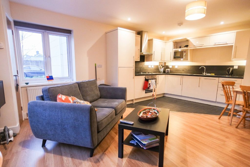 Property photo 3 of 6 3846183